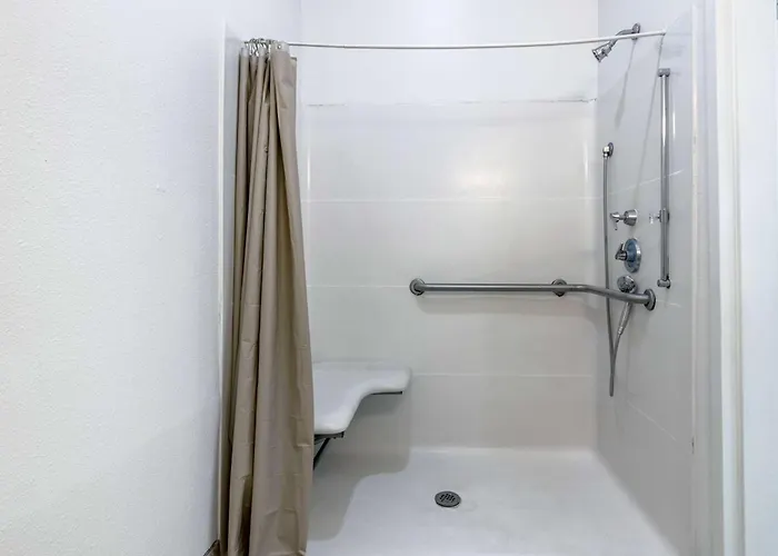 6-lafayette, La - Broussard 4*